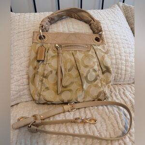 Coach Vintage Parker OpArt Canvas & Leather Hobo Hippie Shoulder/ C Body 11x10